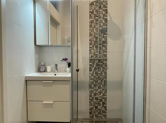 Big Apartment *
